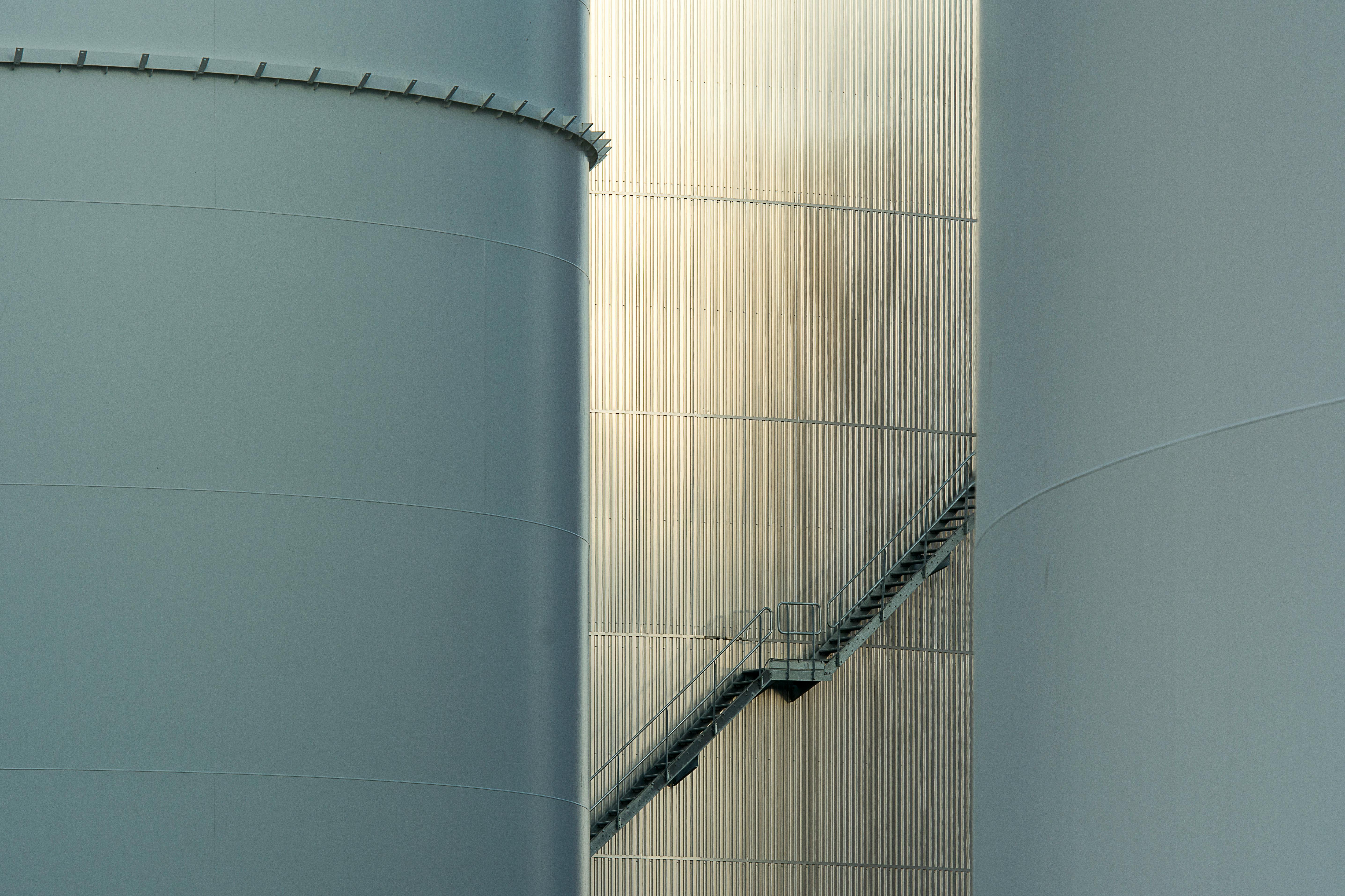 Tank terminal operations